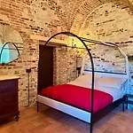 La Torre Del Cappellaio Panzió Fabriano