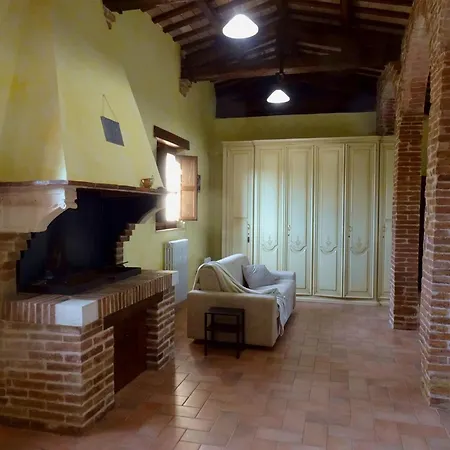 La Torre Del Cappellaio Couette-café 3*