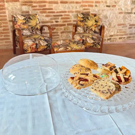 La Torre Del Cappellaio Couette-café 3*