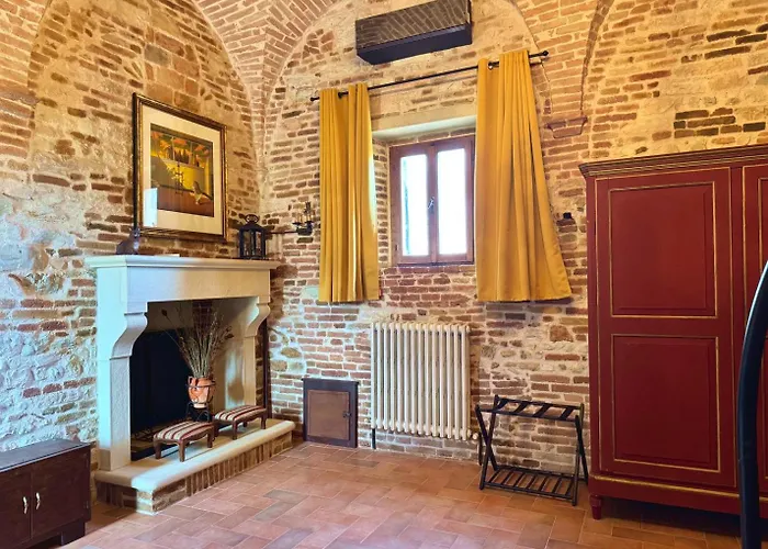 La Torre Del Cappellaio Bed & Breakfast Fabriano