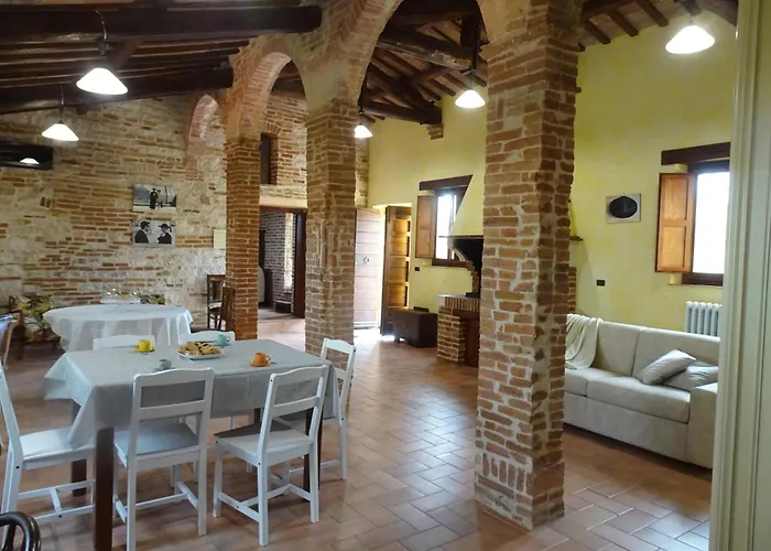 Bed & Breakfast La Torre Del Cappellaio 3*