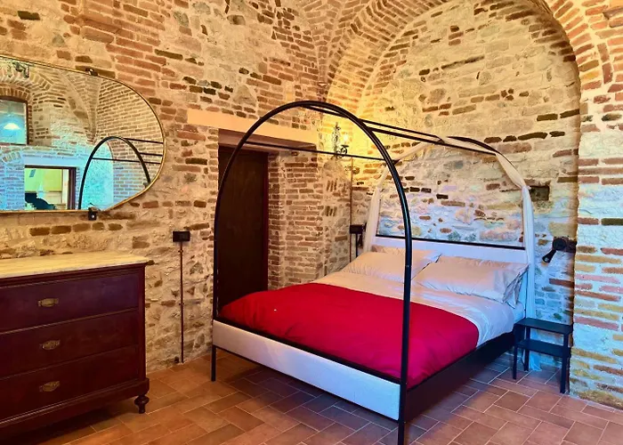 La Torre Del Cappellaio Bed & Breakfast Fabriano
