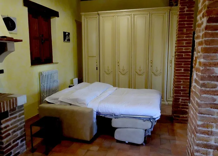 La Torre Del Cappellaio Bed & Breakfast 3*